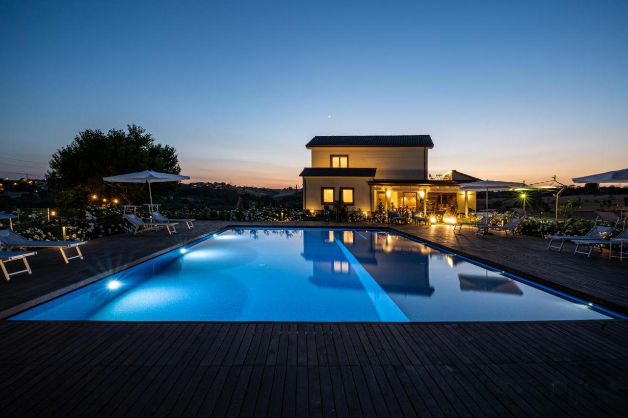 Agri-Relais Ventisettegradi Bed & Breakfast Montemarciano Exterior photo