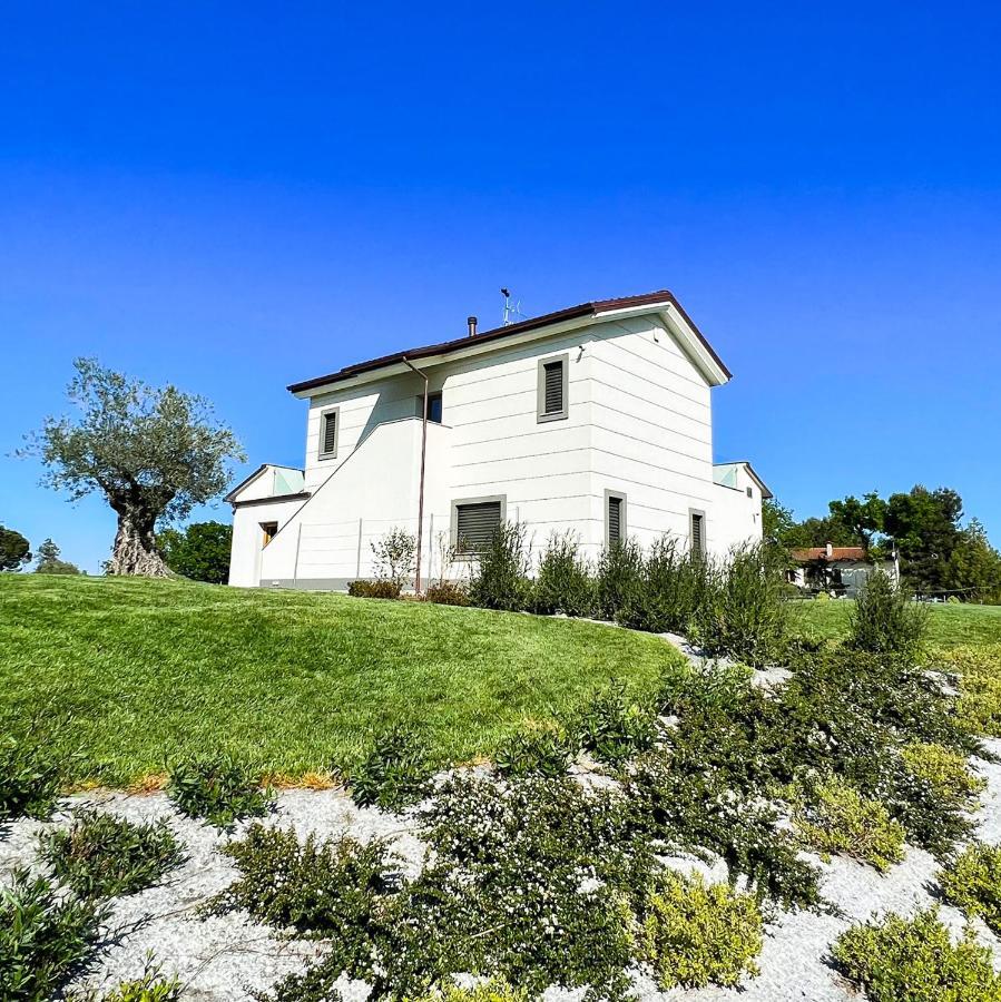Agri-Relais Ventisettegradi Bed & Breakfast Montemarciano Exterior photo